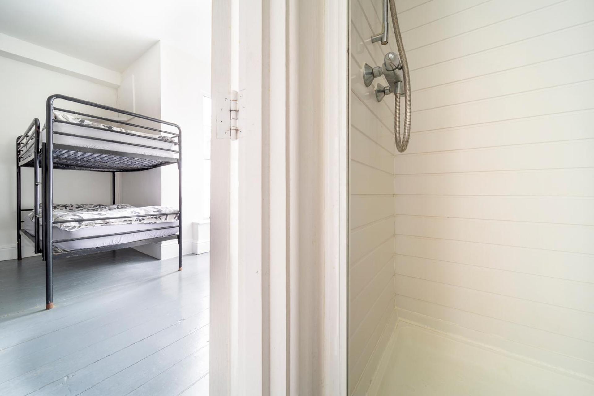 Palace Surf Lodge New Quay Εξωτερικό φωτογραφία