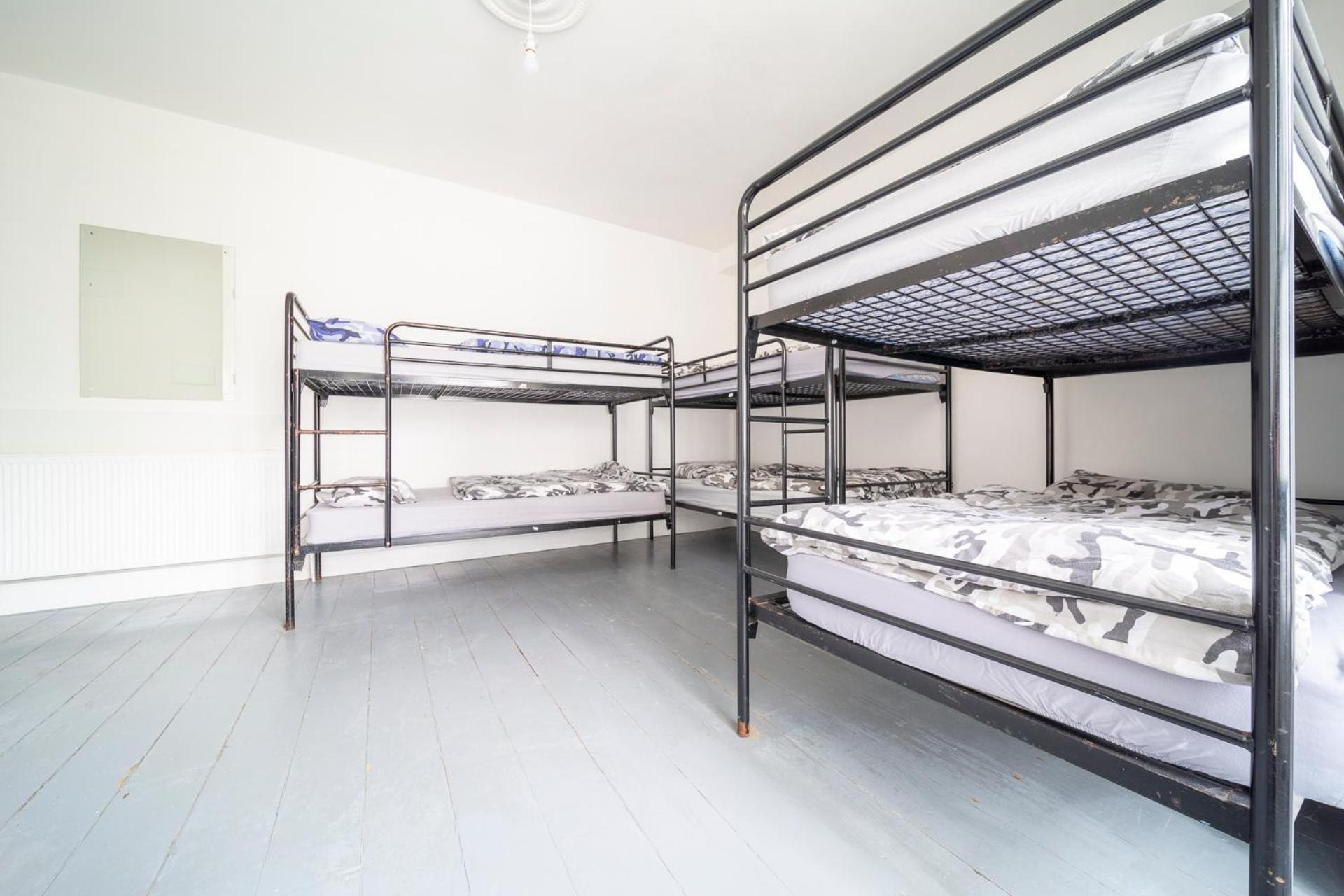 Palace Surf Lodge New Quay Εξωτερικό φωτογραφία